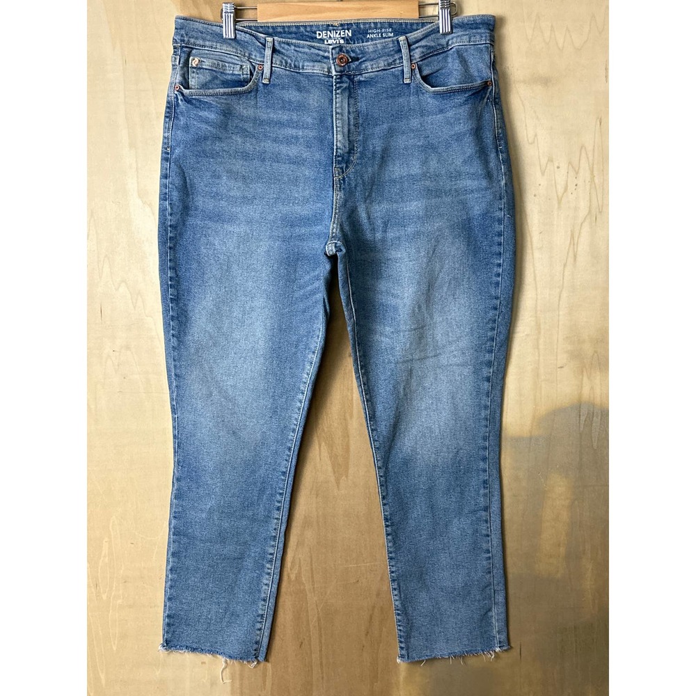 Denizen Levi's Jeans Women's‎ 34
